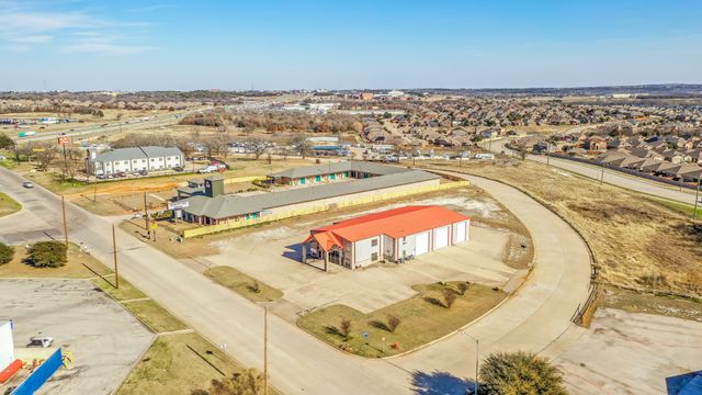 2217 Old Dennis Road, Weatherford, TX 76087