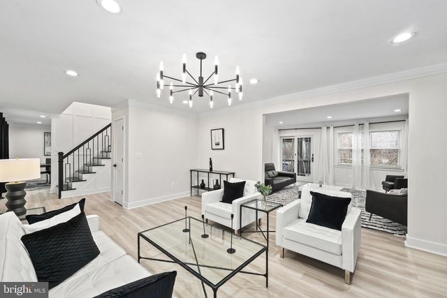 3623 GREAT LAUREL LN, Fairfax, VA 22033