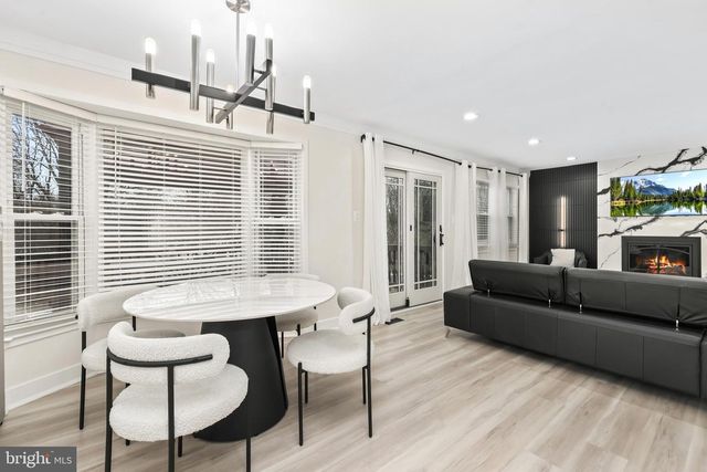 3623 GREAT LAUREL LN, Fairfax, VA 22033