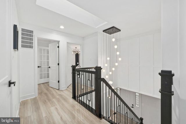 3623 GREAT LAUREL LN, Fairfax, VA 22033