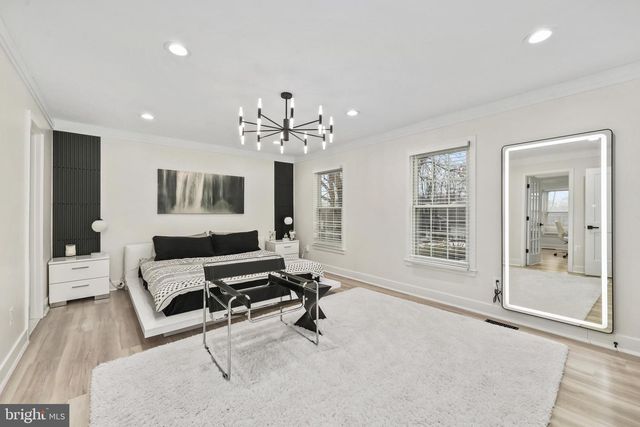 3623 GREAT LAUREL LN, Fairfax, VA 22033