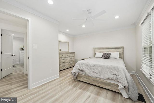 3623 GREAT LAUREL LN, Fairfax, VA 22033