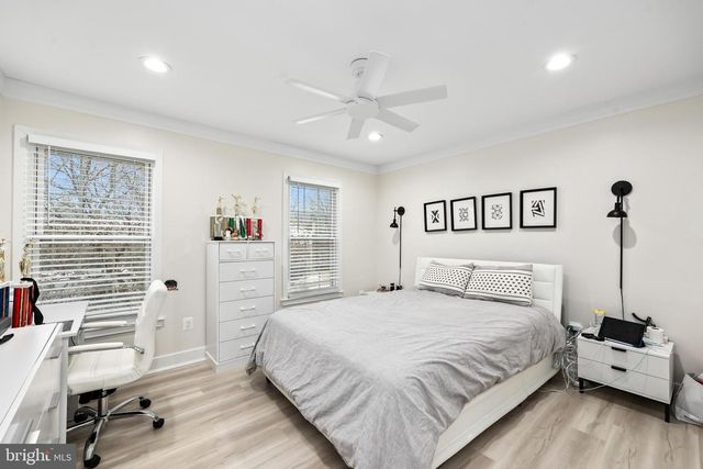 3623 GREAT LAUREL LN, Fairfax, VA 22033