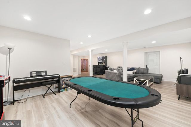 3623 GREAT LAUREL LN, Fairfax, VA 22033