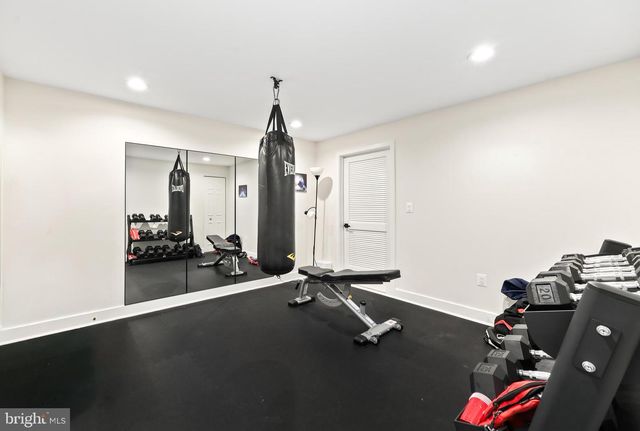 3623 GREAT LAUREL LN, Fairfax, VA 22033