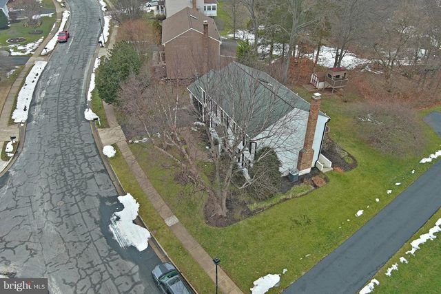 3623 GREAT LAUREL LN, Fairfax, VA 22033