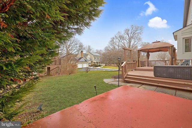 3623 GREAT LAUREL LN, Fairfax, VA 22033