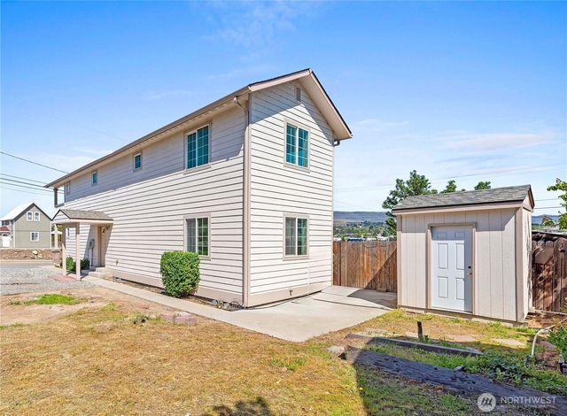 203 Marr Street, Wenatchee, WA 98801