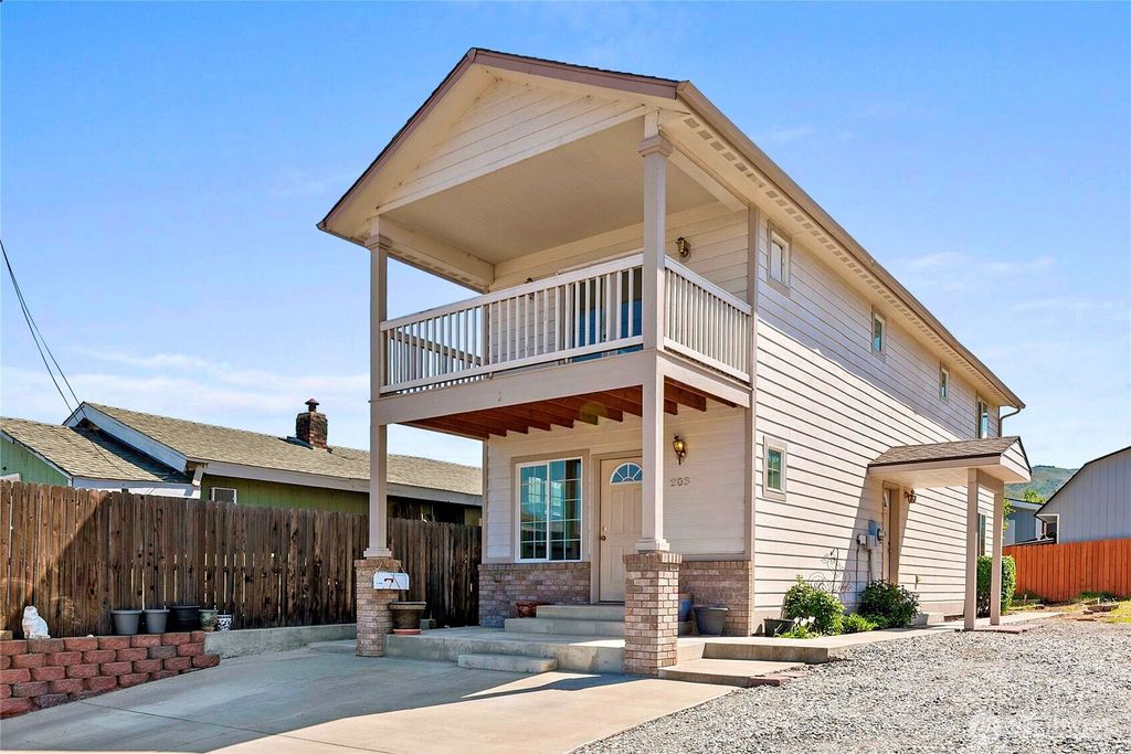 203 Marr Street, Wenatchee, WA 98801