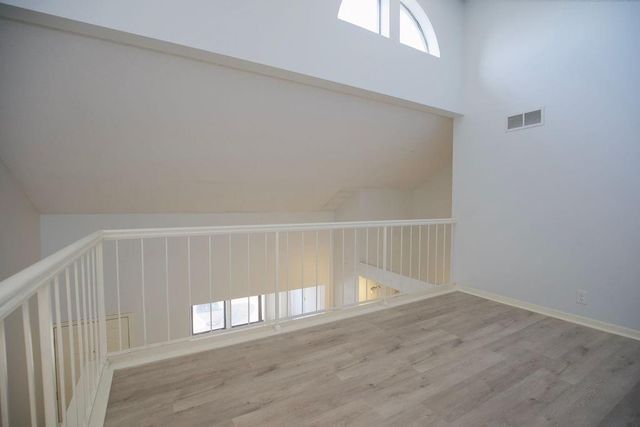 8757 W 106th Terrace, Overland Park, KS 66212