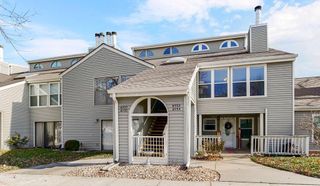 8757 W 106th Terrace, Overland Park, KS 66212