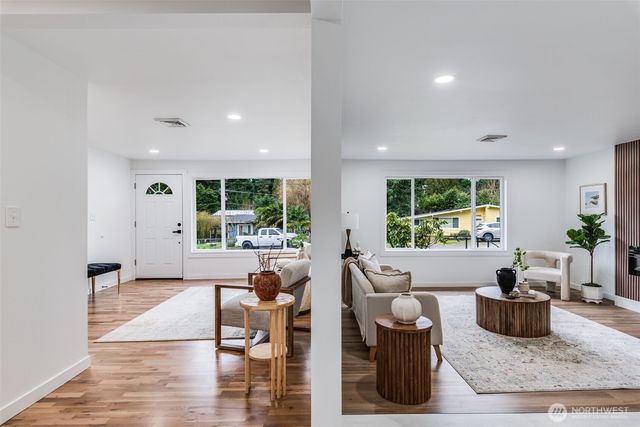30418 12th Place SW, Federal Way, WA 98023
