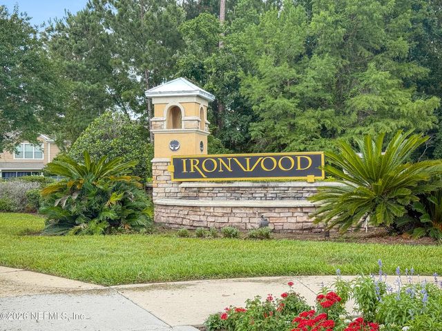 4156 CROWNWOOD Drive, Jacksonville, FL 32216