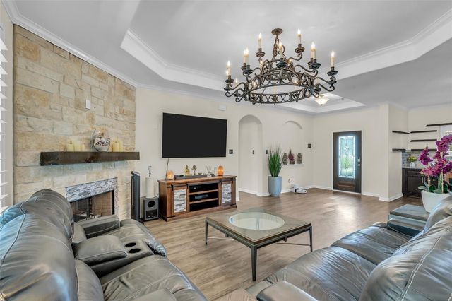 265 Road 662, Dayton, TX 77535