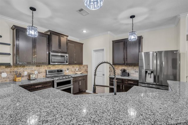 265 Road 662, Dayton, TX 77535