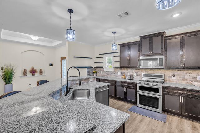 265 Road 662, Dayton, TX 77535