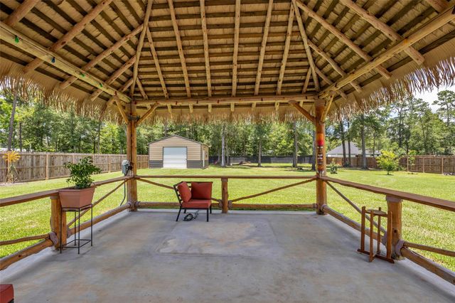 265 Road 662, Dayton, TX 77535