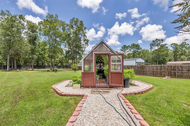 265 Road 662, Dayton, TX 77535