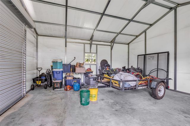 265 Road 662, Dayton, TX 77535