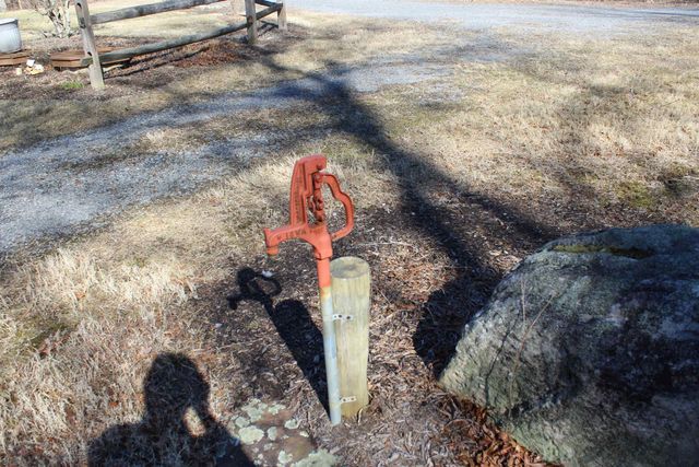 625 HUMMINGBIRD LN, Monterey, VA 24465