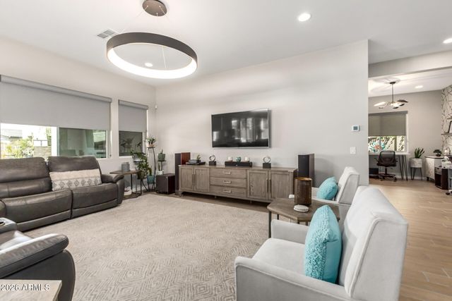 9440 S 10TH Way, Phoenix, AZ 85042