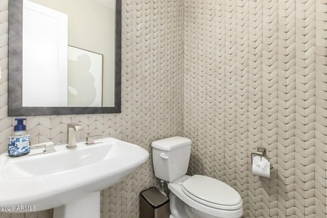 9440 S 10TH Way, Phoenix, AZ 85042