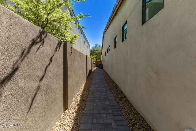 9440 S 10TH Way, Phoenix, AZ 85042