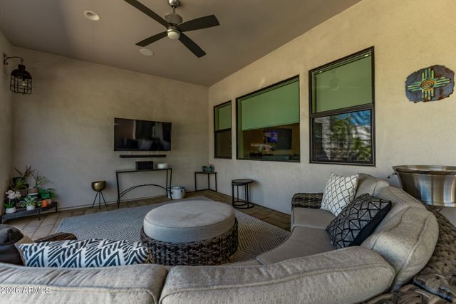 9440 S 10TH Way, Phoenix, AZ 85042