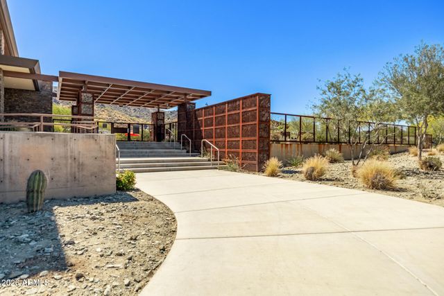 9440 S 10TH Way, Phoenix, AZ 85042