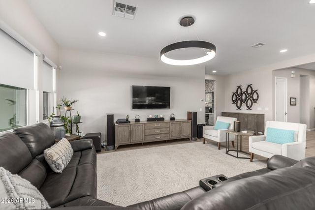 9440 S 10TH Way, Phoenix, AZ 85042