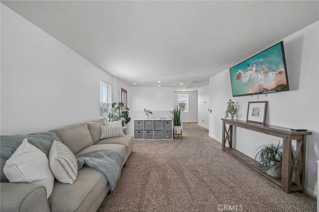 7572 Blue Oak, Riverside, CA 92507