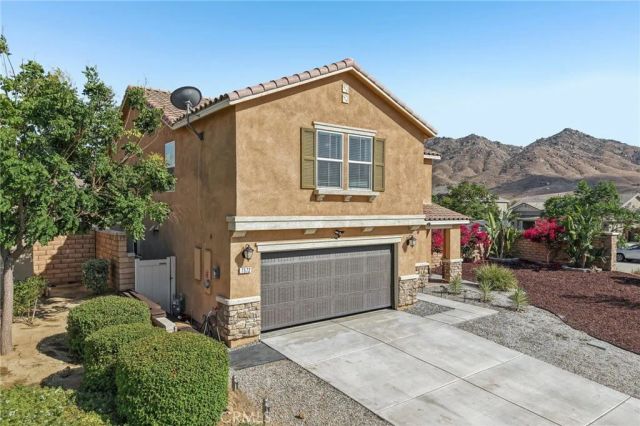 7572 Blue Oak, Riverside, CA 92507