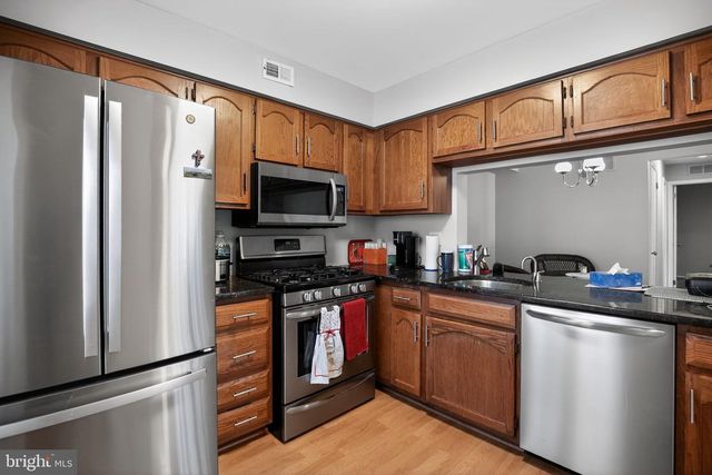 4701-A ADELAIDE DR, Mount Laurel, NJ 08054