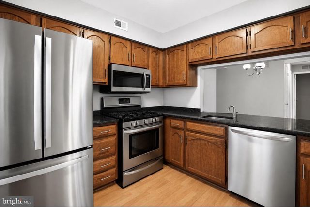4701-A ADELAIDE DR, Mount Laurel, NJ 08054