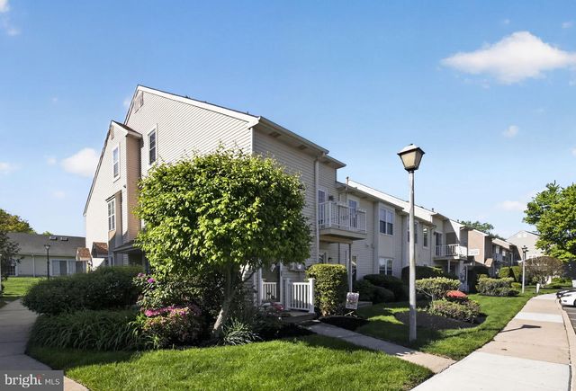 4701-A ADELAIDE DR, Mount Laurel, NJ 08054