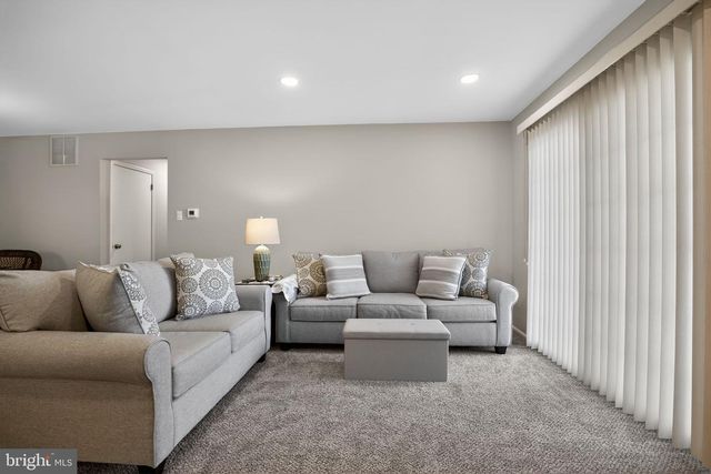 4701-A ADELAIDE DR, Mount Laurel, NJ 08054