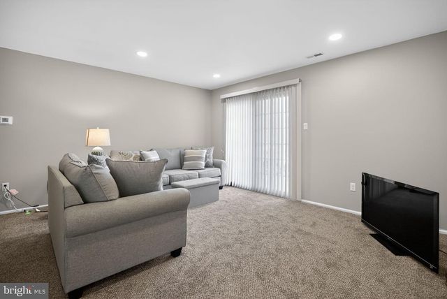 4701-A ADELAIDE DR, Mount Laurel, NJ 08054