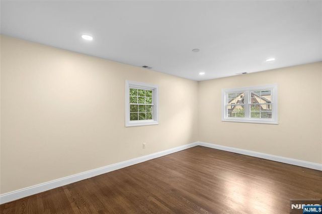 871 Prince Street, Teaneck, NJ 07666