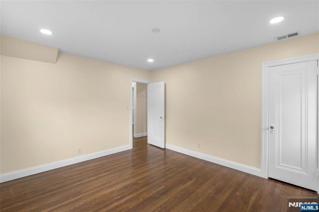 871 Prince Street, Teaneck, NJ 07666
