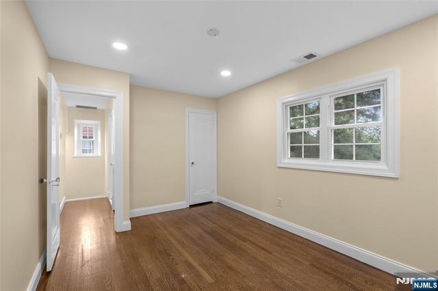 871 Prince Street, Teaneck, NJ 07666