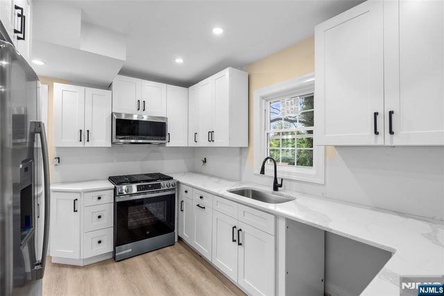 871 Prince Street, Teaneck, NJ 07666
