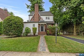 871 Prince Street, Teaneck, NJ 07666