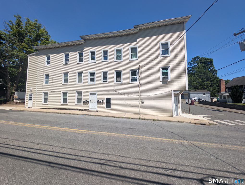 143 Spring Street 1S, Naugatuck, CT 06770