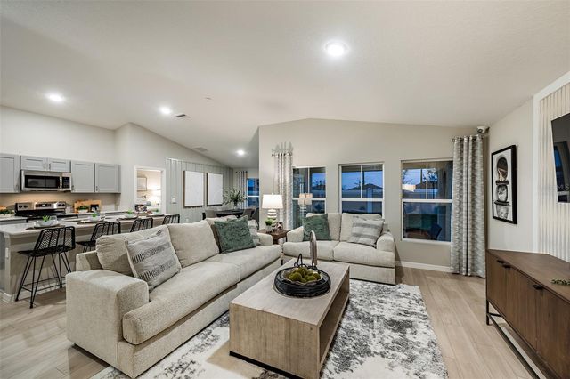 9242 PAVILION SHADE DRIVE, Zephyrhills, FL 33541