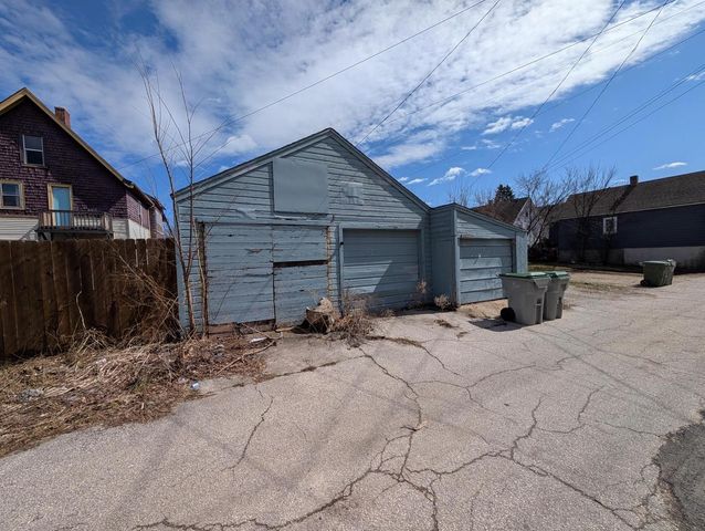 2531 N Buffum STREET, Milwaukee, WI 53212