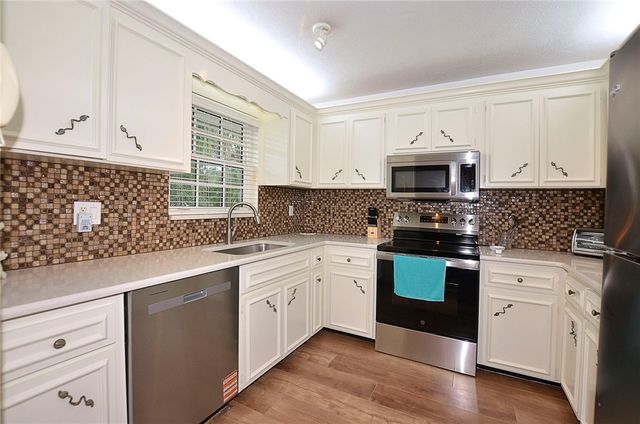 900 Jasmine Lane 9A, Vero Beach, FL 32963