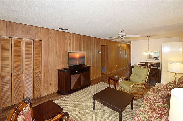 900 Jasmine Lane 9A, Vero Beach, FL 32963