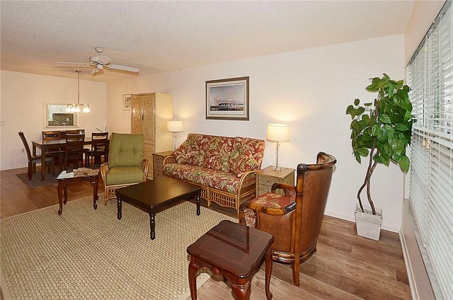 900 Jasmine Lane 9A, Vero Beach, FL 32963