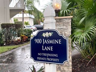 900 Jasmine Lane 9A, Vero Beach, FL 32963