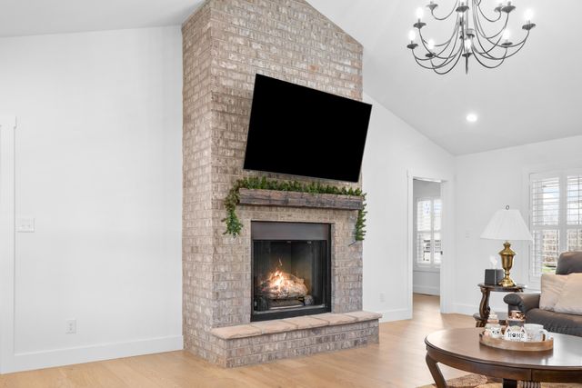 135 Jolynn Drive, London, KY 40744